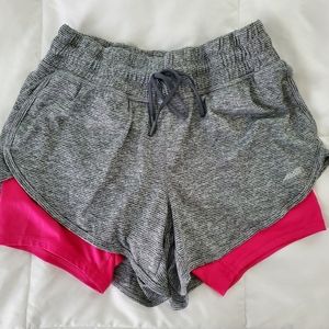 Avia shorts size S